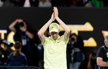 Suspension de Jannik Sinner : Dopage et Controverses dans le Tennis