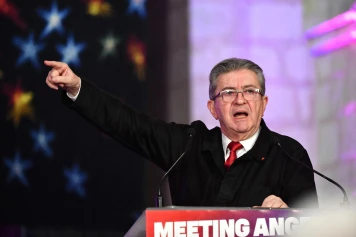 Tensions entre Jean-Luc Mélenchon et le Parti Socialiste : Une Alliance en Crise