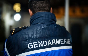 Incident à Meythet : Un gendarme tire sur un adolescent armé d'un couteau