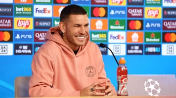 Lucas Hernandez annonce le sexe de son futur enfant au Parc des Princes