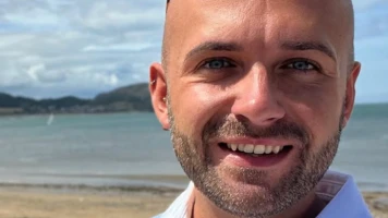 Hommage à Hari Harris : L'influenceur britannique décédé tragiquement
