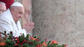 État de santé du pape François : hospitalisation prolongée en raison d'une bronchite complexe