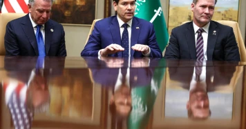 Riyad : Accord entre les États-Unis et la Russie pour Normaliser les Relations et Mettre Fin à la Guerre en Ukraine