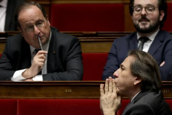 Motion de censure du Parti socialiste contre le gouvernement Bayrou