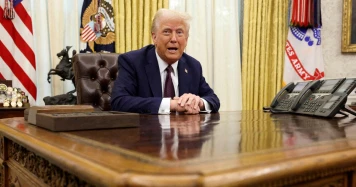 Donald Trump critique Zelensky lors d'une conférence à Mar-a-Lago
