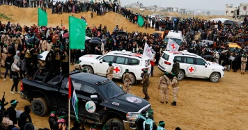 Restitution des otages : Le Hamas remet quatre dépouilles à la Croix-Rouge