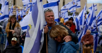 Deuil national en Israël : la restitution tragique des corps de Shiri Bibas et de ses enfants
