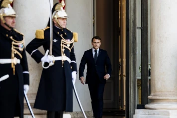 Rencontre Macron : Vers une Nouvelle Stratégie pour l'Ukraine