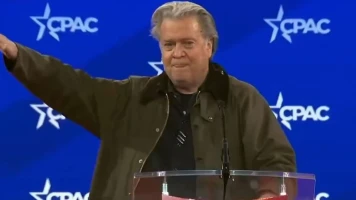Steve Bannon à la CPAC : Un discours controversé et des gestes nazis