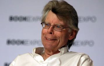 Stephen King critique Trump et Musk : un retour surprise sur X