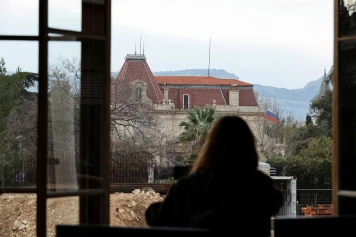 Attaque au Consulat Russe à Marseille : Un Incident Éclatant en Plein Conflit Ukrainien