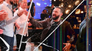 Vincent Bolloré et le contrat de Cyril Hanouna : Entre hésitations et rumeurs