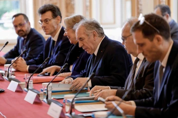 Tensions France-Algérie : Ultimatum de François Bayrou sur l'immigration
