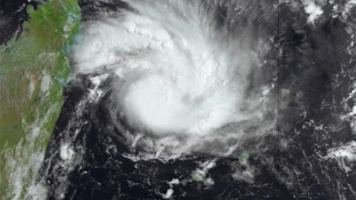 Alerte Rouge : Le Cyclone Tropical Garance Menace l'île de la Réunion