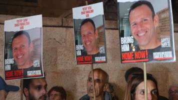 Emmanuel Macron réagit à la mort d'Ohad Yahalomi : un appel à la fin de la barbarie du Hamas