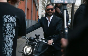 Cyril Hanouna quitte C8 pour M6 : un nouveau départ dans le divertissement