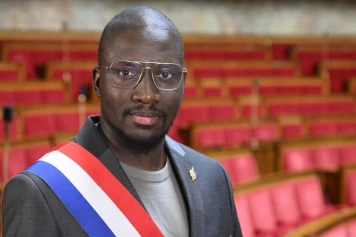 Aly Diouara dénonce les abus policiers à Bobigny : soutien politique et tensions