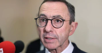 Bruno Retailleau sous le feu des critiques : tensions politiques en 2025