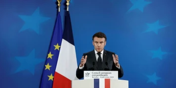 Emmanuel Macron répond aux accusations de Moscou : la Russie, une menace pour l'Europe