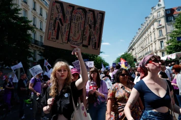 Marche féministe à Paris : Un appel à la solidarité et à la défense des droits