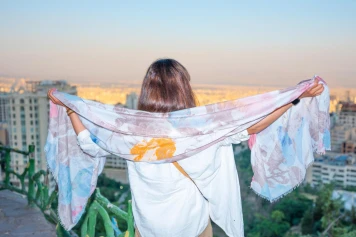 Femme, Vie, Liberté : Portraits de la Résilience Féminine en Iran