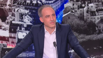 Raphaël Glucksmann appelle l'Europe à soutenir l'Ukraine face à la menace russe