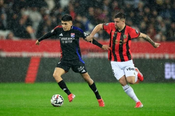 Ligue 1 : Lyon surprend Nice avec une victoire 2-0 à l'Allianz Riviera