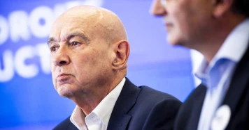 Claude Malhuret : Critique du Président Américain au Sénat