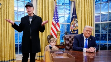 Trump appelle à soutenir Elon Musk et Tesla : un symbole politique en crise
