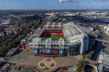 Manchester United annonce la construction d'un nouveau stade de 100 000 places