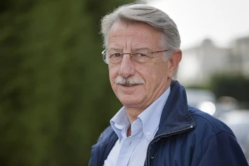 Hommage à Jean-François Téaldi : Un Journaliste Engagé pour la Vérité et la Justice
