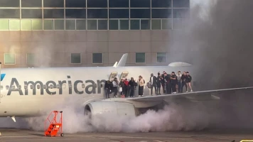 Incendie d'un avion American Airlines à Denver : enquête en cours