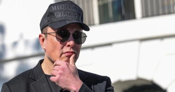 Akademiker Pension critique la gestion de Tesla par Elon Musk
