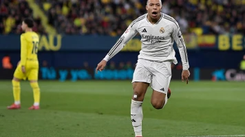 Kylian Mbappé Brille avec un Doublé Éclair lors de la Victoire du Real Madrid contre Villarreal