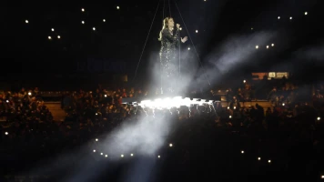 Louane présente 'Maman' pour l'Eurovision 2025 au Stade de France
