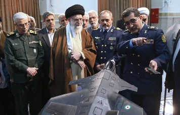 Tensions croissantes entre l'Iran et les États-Unis : Soutien aux groupes armés et menaces militaires