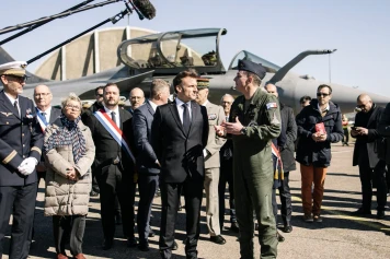 Réactivation de la Base Aérienne 116 : Un Nouveau Chapitre pour la Défense Nucléaire Française