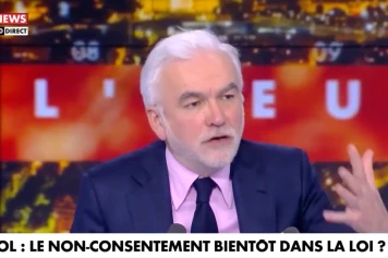 Pascal Praud suscite la controverse avec ses propos sur les féministes