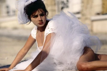 Révélations d'une Relation Toxique : L'Actrice S'Exprime sur Bertrand Blier