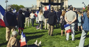 Rassemblement de Marine Le Pen à Paris : une mobilisation décevante