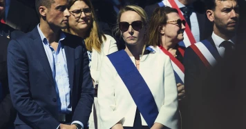 Marion Maréchal : Entre soutien à Marine Le Pen et critiques des militants