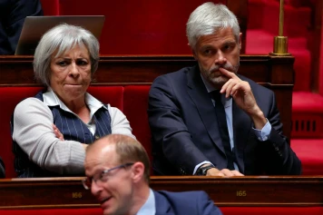 Laurent Wauquiez propose de enfermer les migrants à Saint-Pierre-et-Miquelon