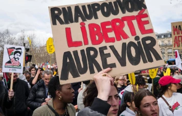 Manifestations en France pour la justice : ONG et syndicats unis contre l'extrême droite