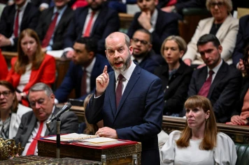 Sauvetage des Hauts-Fourneaux Britanniques : Le Gouvernement en Action