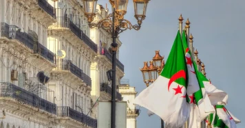 Crise diplomatique : l'Algérie expulse 12 agents de l'ambassade de France en 48 heures