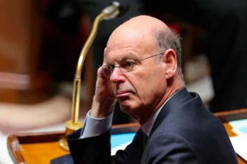 Déficit public : la France devra économiser 40 milliards d'euros supplémentaires en 2026