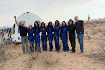 Katy Perry dans l'espace : Premier vol spatial 100% féminin avec Blue Origin en 2025