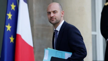 Tensions franco-algériennes : L'Algérie expulse 12 fonctionnaires français