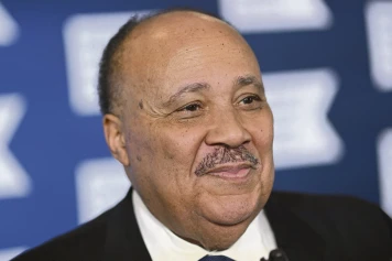 Le fils de Martin Luther King s'oppose à Marine Le Pen sur l'interprétation de l'histoire