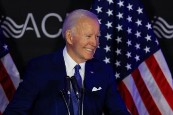 Biden s'attaque à Trump sur la Sécurité sociale lors d'un discours à Chicago